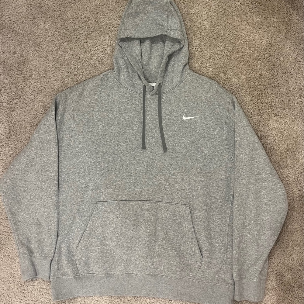 Nike Men's Heather Gray Pullover Hoodie